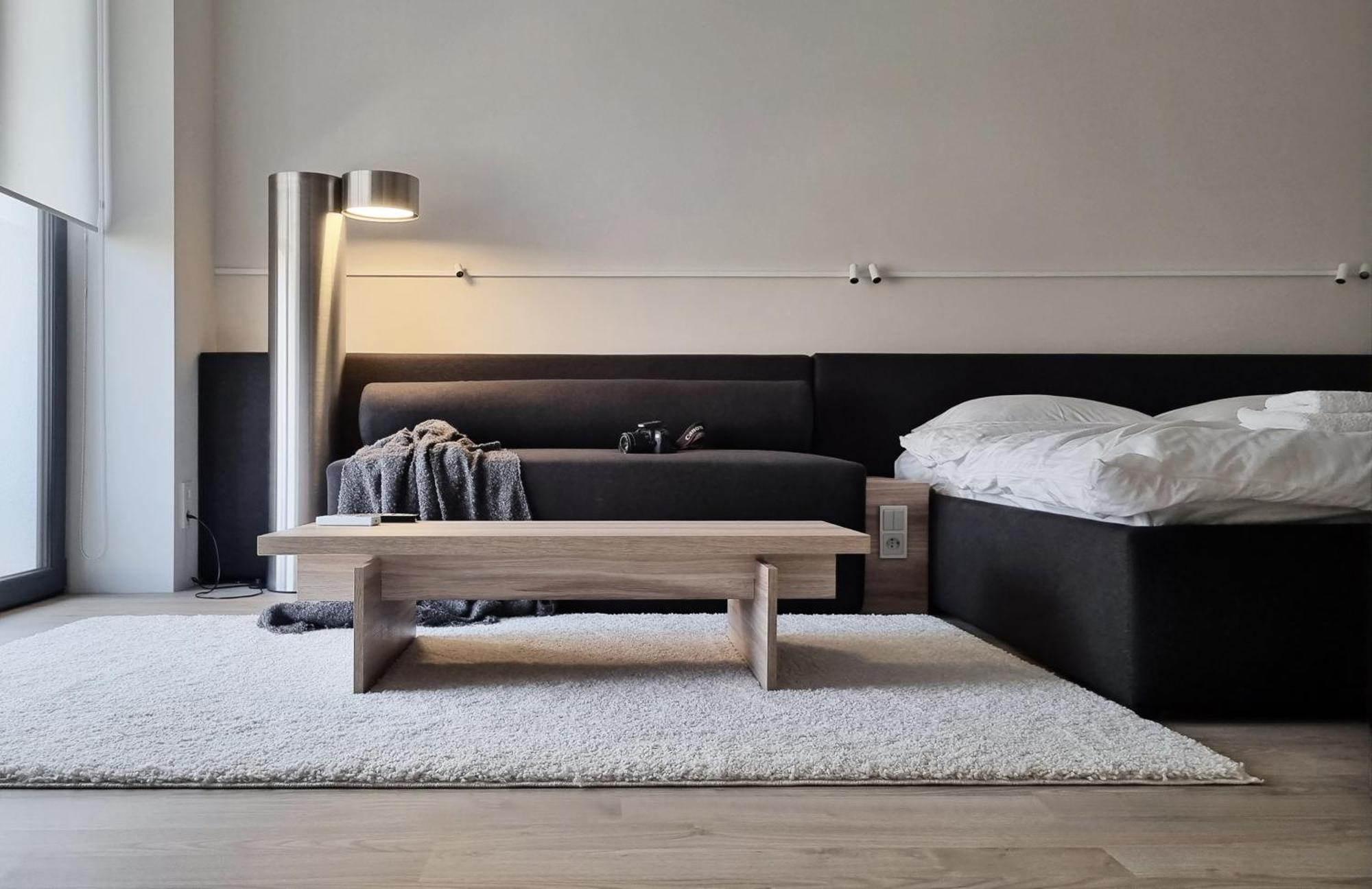E L E V E N Apartment